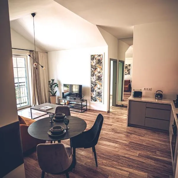 THE LOFT - Garncarska 1, Hotel in Piotrków Trybunalski