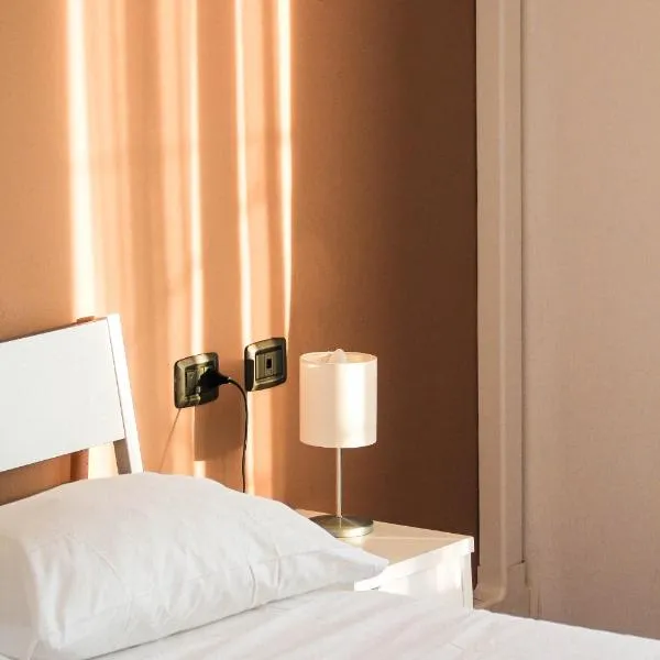 Hotel Fontaine Bleue、オルタ・サン・ジューリオのホテル
