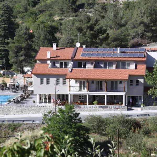 Livadia Hotel Kyperounta, Hotel in Kyperounta