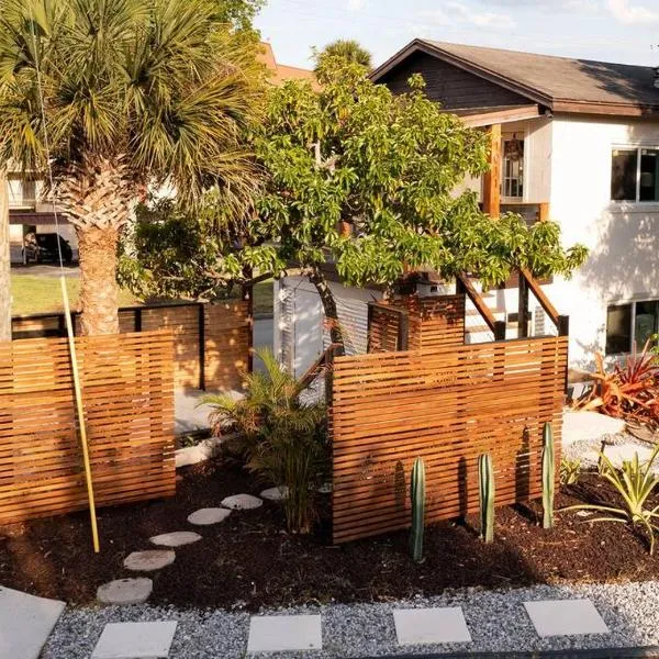 Shares View Luxury Apt, hotel a Rockledge