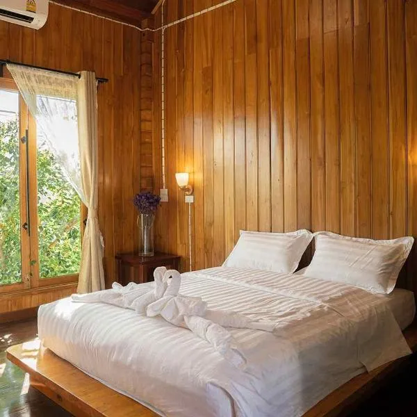 Srisanor Boutique Hotel, hotel v destinaci Prachuap Khiri Khan