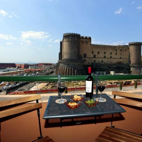 AnGiò holiday rooms，位于那不勒斯的酒店