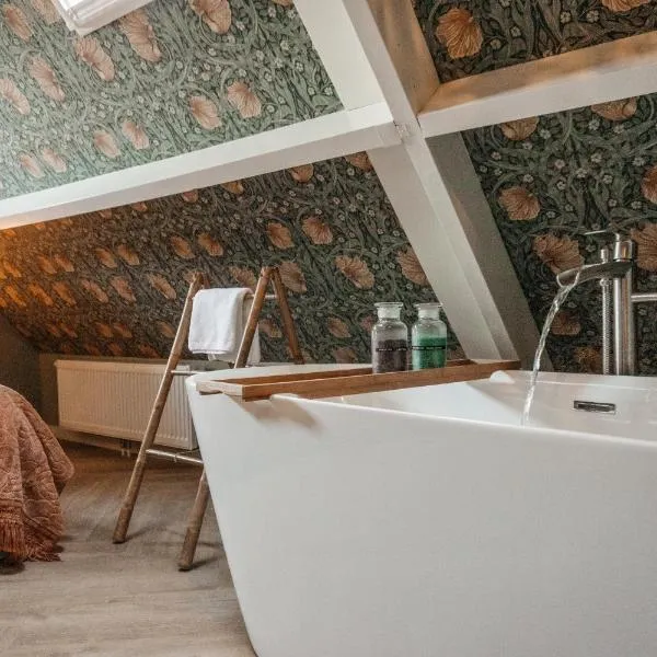 Logement Cornelia - Tholen, Zeeland, Hotel in Tholen