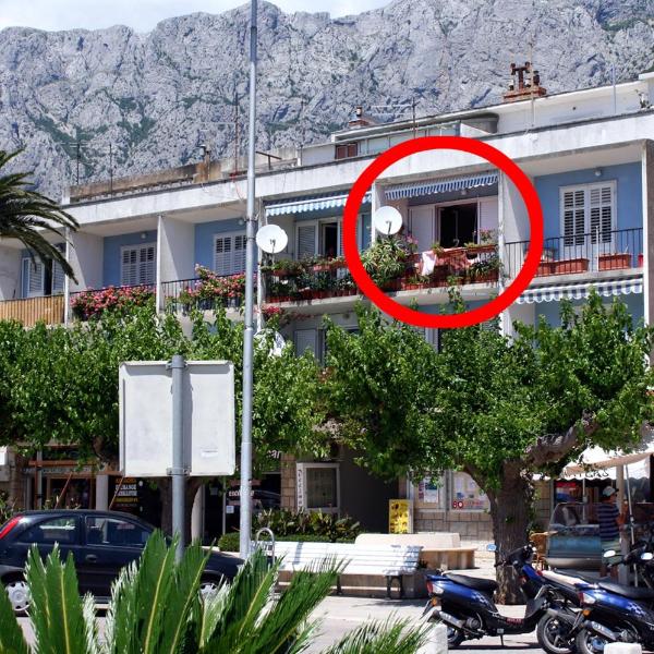 Apartments by the sea Makarska - 6843