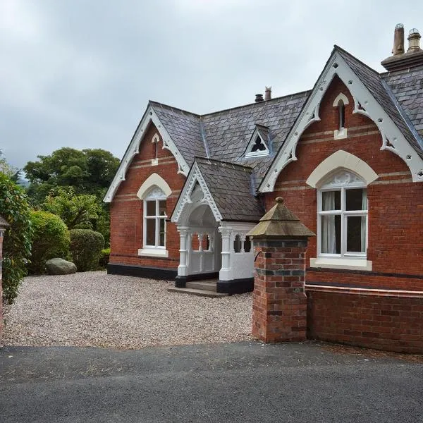 The Willows Lovely Double Apartment, hotel a Rostrevor