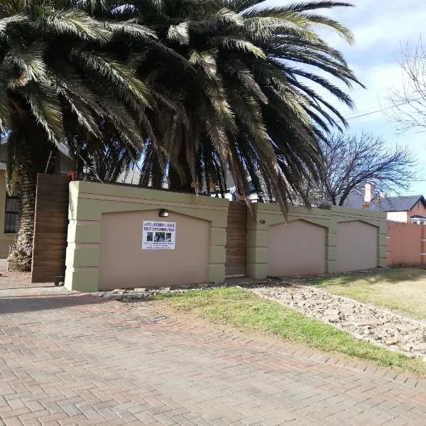 Nonesi Lodge, hotel em Queenstown