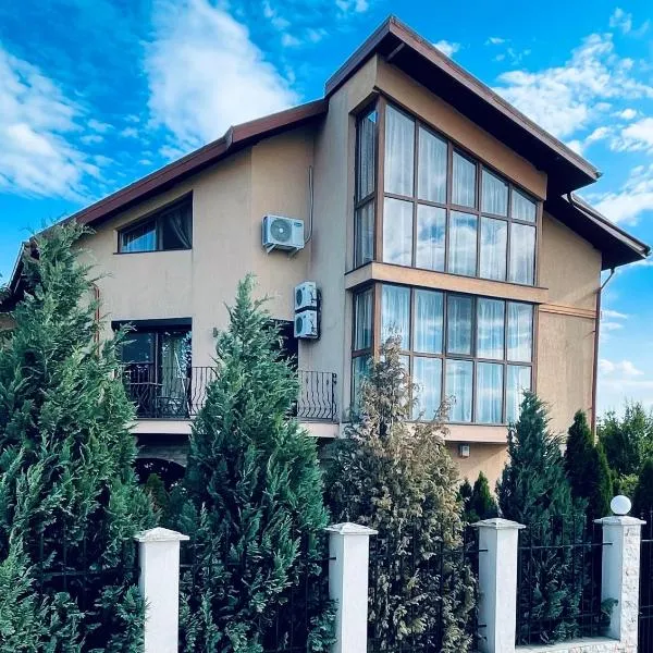 Ami Residence Bucharest Airport,Therme&FREE PARKING Otopeni, hotel en Otopeni