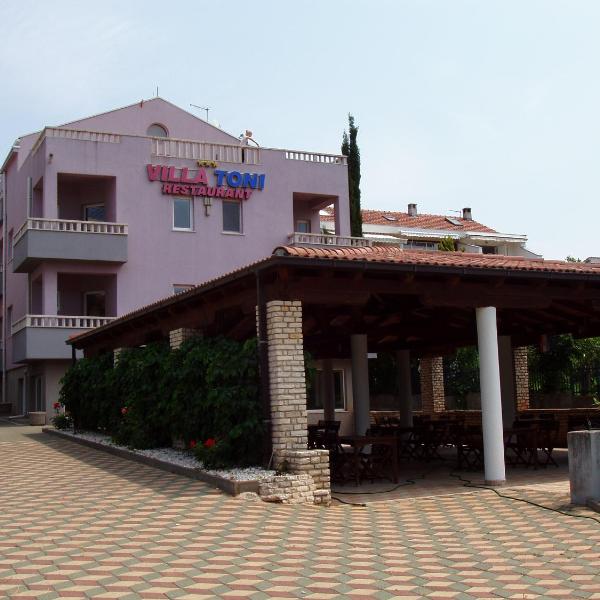 Apartments by the sea Sveti Filip i Jakov, Biograd - 14319