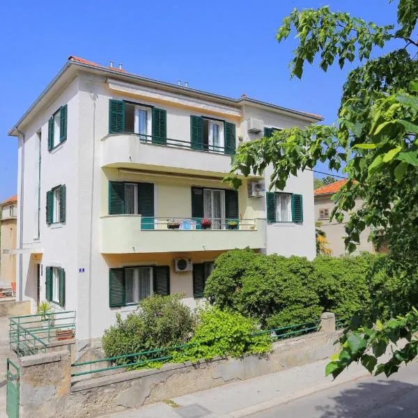 Apartments with WiFi Split - 16420, hotell Splitis