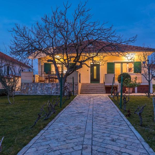 Holiday house with a parking space Vrsi - Mulo, Zadar - 16527