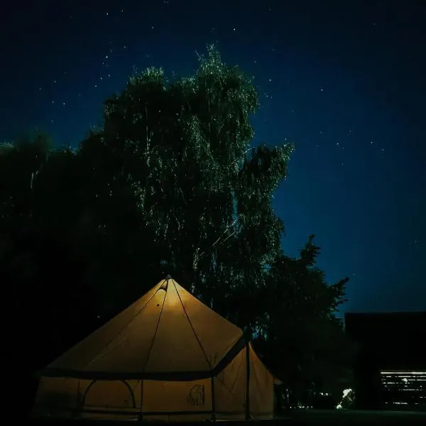 Rubeni: Stāķi şehrinde bir otel