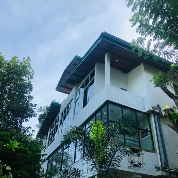 Kandy River Garden, hotel din Kandy