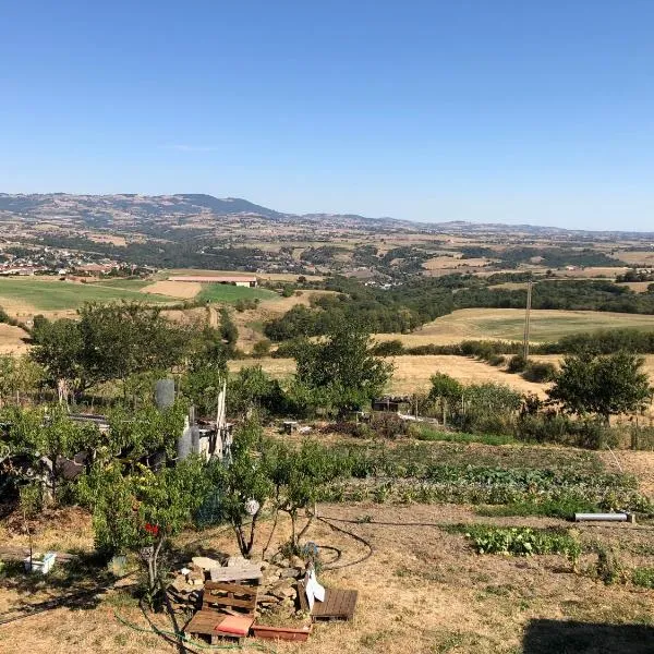 Gite cosy 25 min Lyon Vienne St Etienne, hotel v destinaci Longes