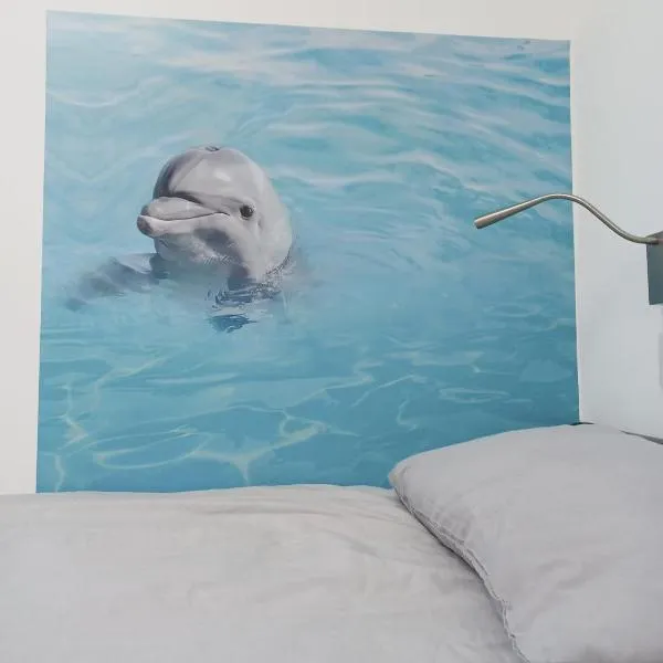 Voyage Hostel - Rooms with Shared Kitchen, hotel in Douglas