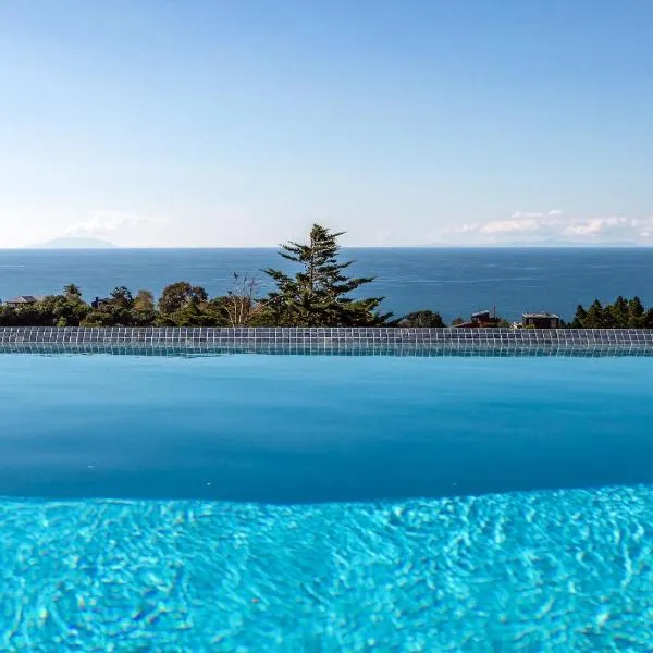 The Villino at Cypress Ridge Estate - Stay Waiheke, hotel in Onetangi