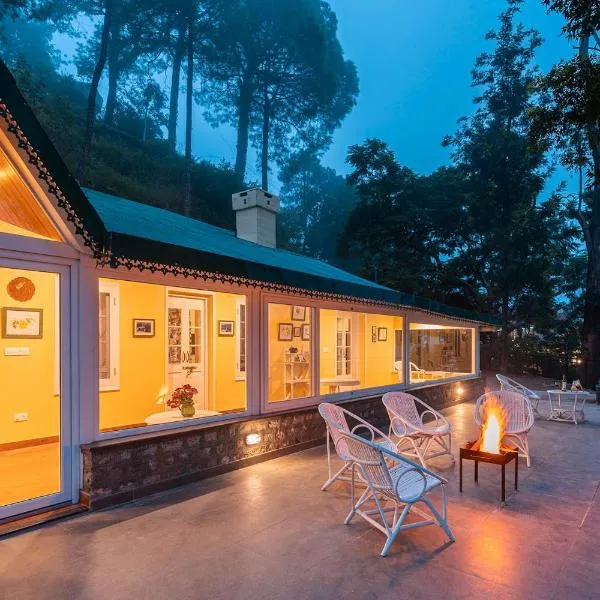 StayVista at Springfield with Bonfire, hotel v destinaci Kasauli