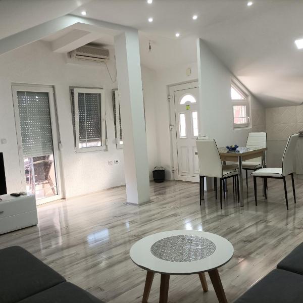 Ceca Apartment, Gevgelija