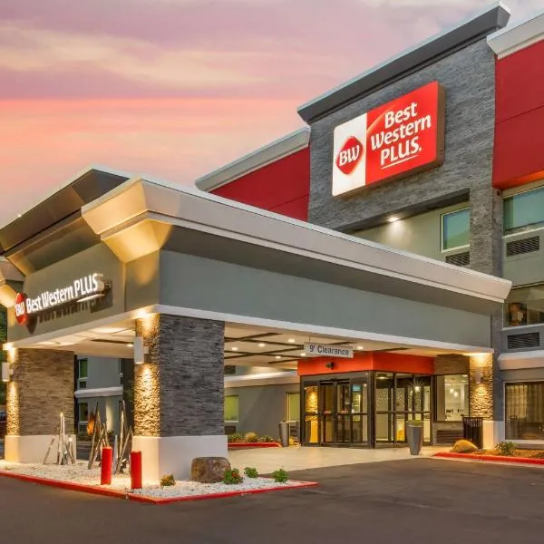 Cleveland में, होटल Best Western Plus Cleveland Inn & Suites