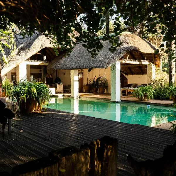 Hakunamatata Lodge & Health Spa/ Wedding & Conference venue, hotel en Muldersdrift