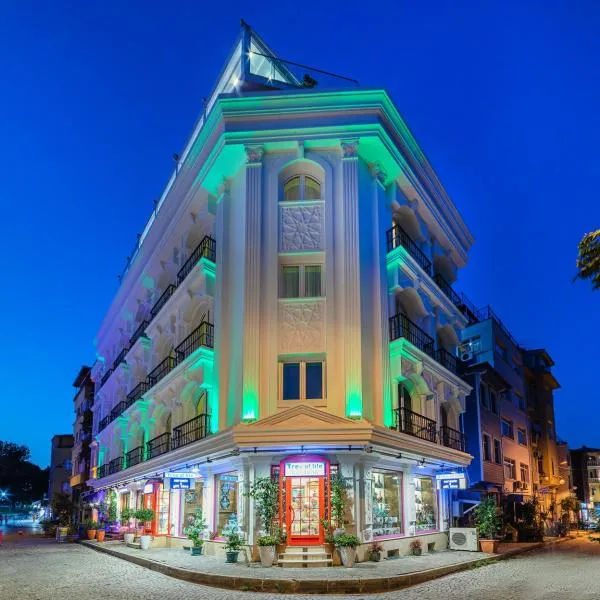 The Magnaura Palace Hotel, hotel in Istanbul