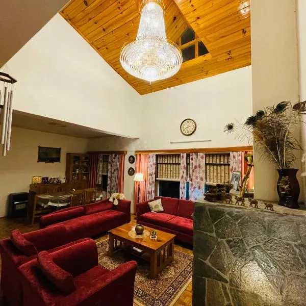 Aashirwad Homestay Kullu, готель у місті Кулу