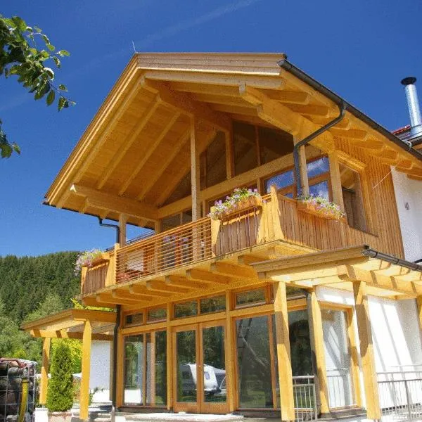 Alpencamp Kärnten, hotel in Kötschach