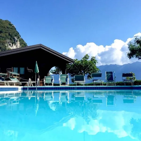 Residence Hotel Montegargnano, hotel v destinaci Gargnano