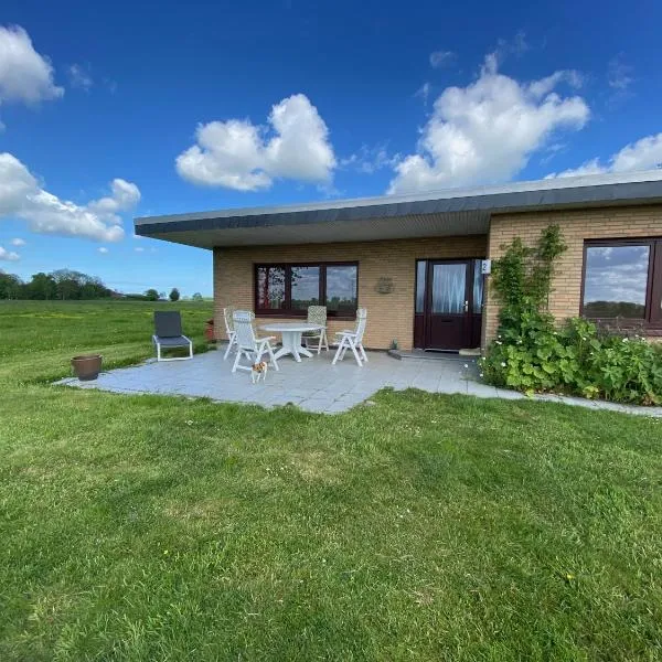 Haus Weidblick mit Weitblick, hotel v destinaci Wangerland