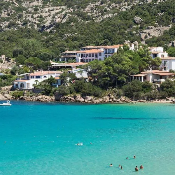 Hotel La Bisaccia, מלון בבאיה סרדיניה