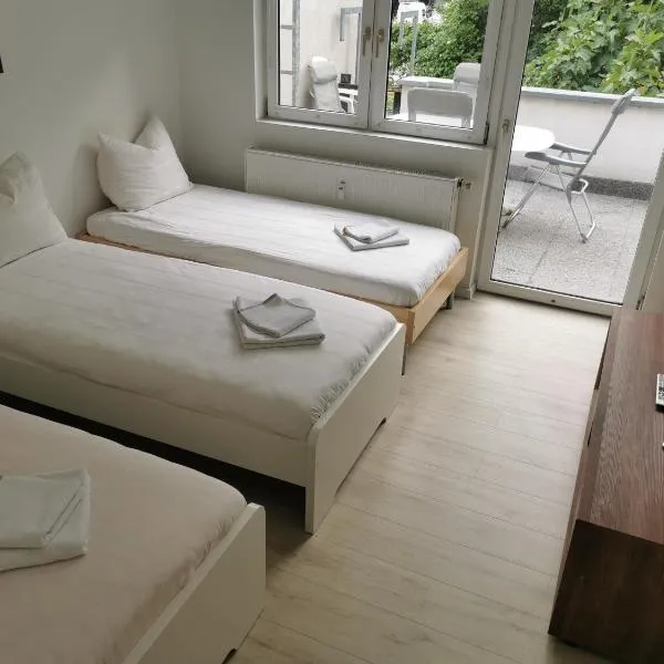 Ferdimesse Apartments, hotel v Kolíně