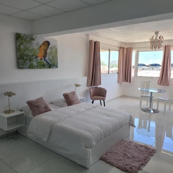 Hello Guyane (8), Suite charme luxury, 5 étoiles, hotel in Cayenne