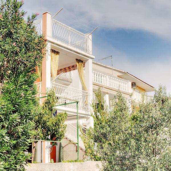 Apartments by the sea Grebastica, Sibenik - 12587