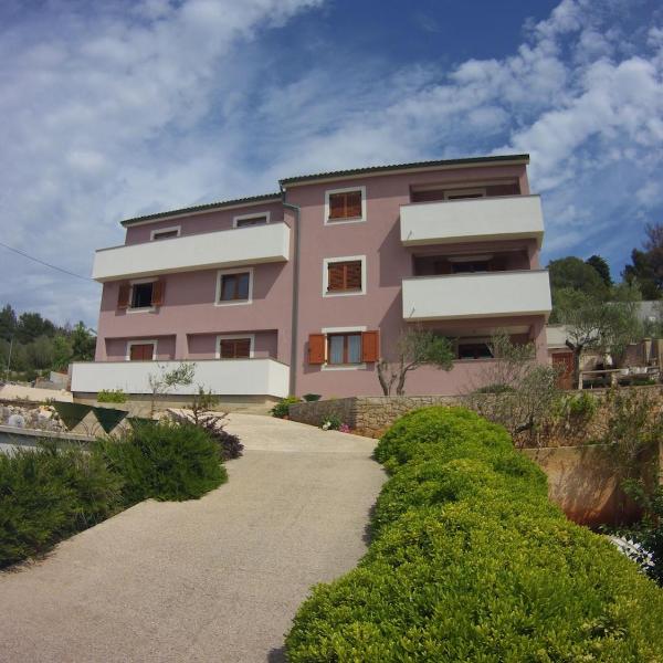 Apartments by the sea Veli Losinj, Losinj - 15229