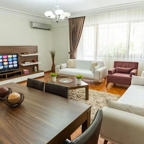 Kaplan Cosy Flat - All air conditioned & Heated 3 Bedrooms in the City, hotell i Istanbul