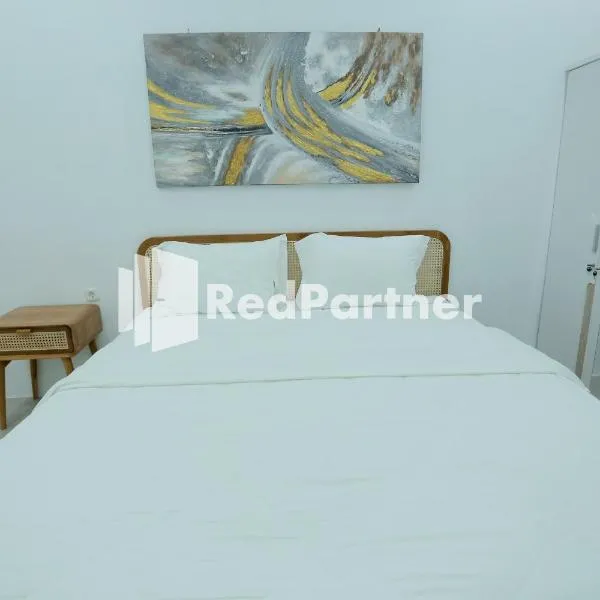 Pringgading Surf Camp Bengkulu Mitra RedDoorz, hotel u gradu Bengkulu