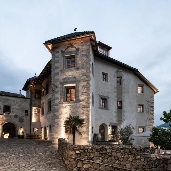 Hotel Ansitz Steinbock, khách sạn ở Villandro