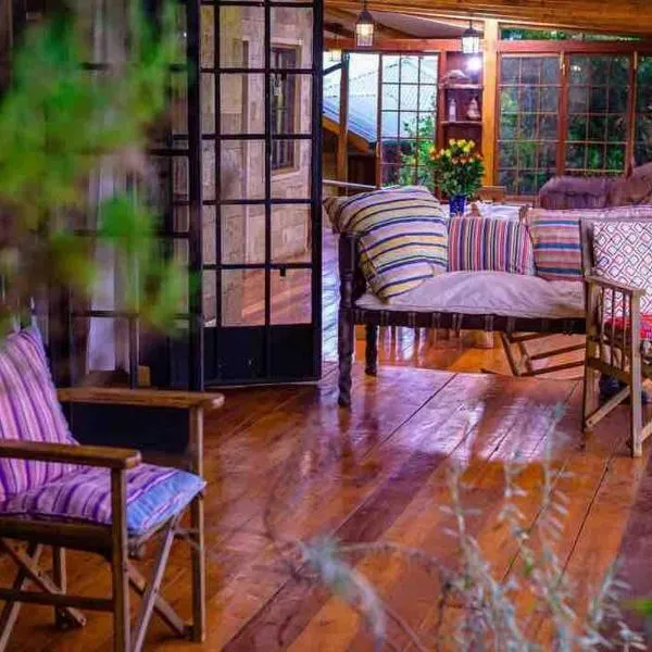 Chui Cottage with tennis facing Mt Kenya & near Ngare Ndare, hotel in Timau