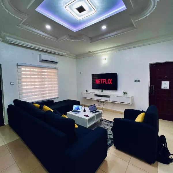 The Blcksite - 3 bedroom apartments in Wuse โรงแรมในอาบูจา