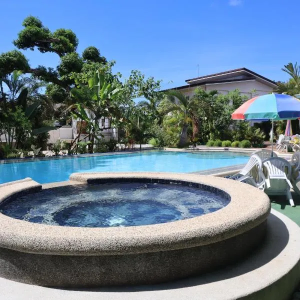 Ice Bear Bar & Tourist Inn, hotel v destinaci Dauis