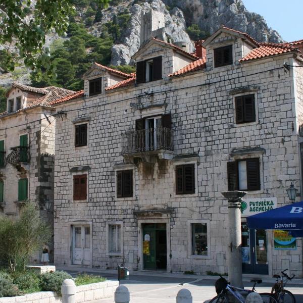 Apartments with WiFi Omis - 4642