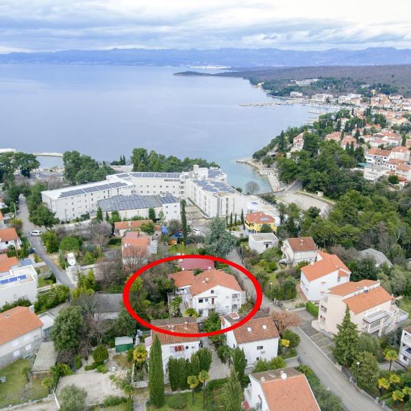Apartments with a parking space Malinska (Krk) - 5456