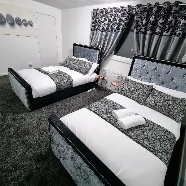 *10OR* Setup for your most relaxed & amazing stay + Free Parking + Free Fast WiFi *，位于利兹的酒店