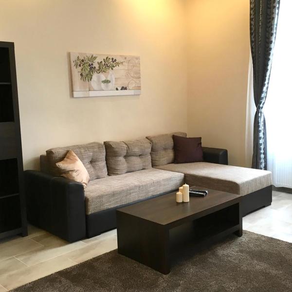 Standard Apartment by Hi5 - Ruin Bar Distr. (059), Budapest