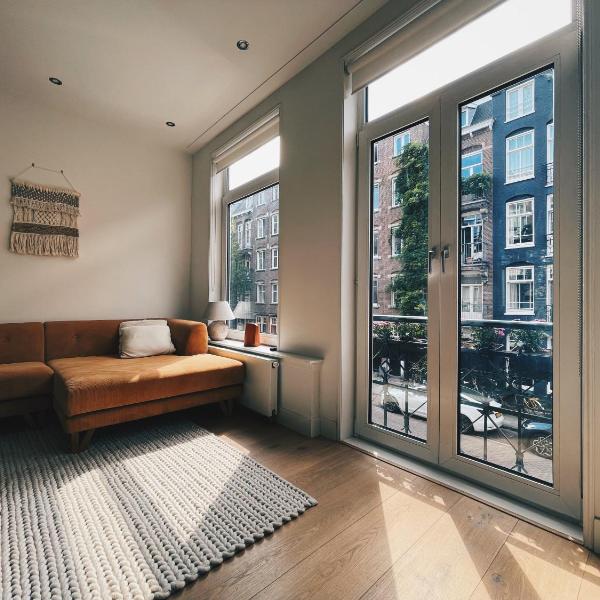 Spacious Designer Duplex next to Central Park, Amsterdam
