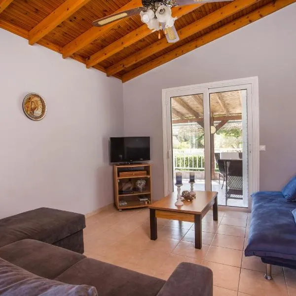 Villa Hercules, hotel v destinaci Kremasti