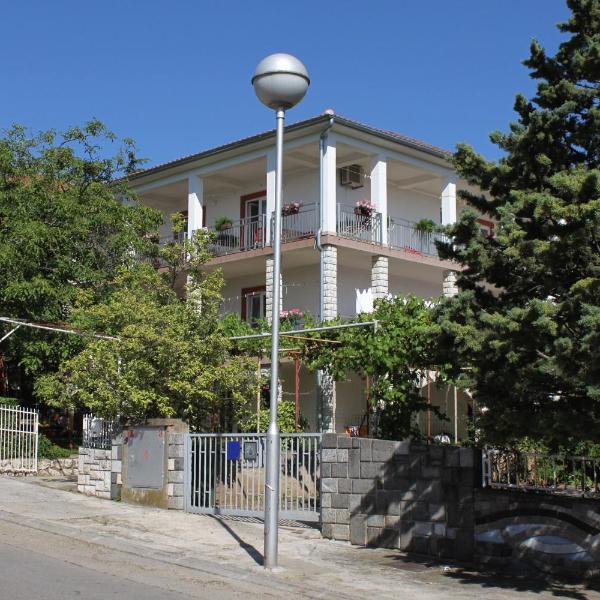 Apartment Selce 2379b
