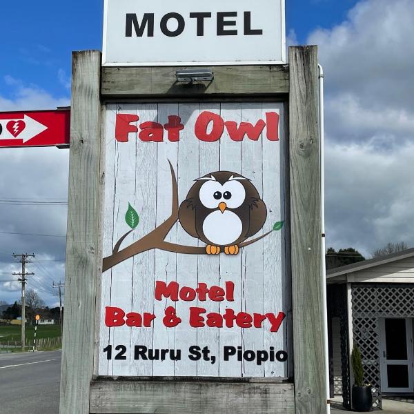 FatOwl Motel, Bar & Eatery