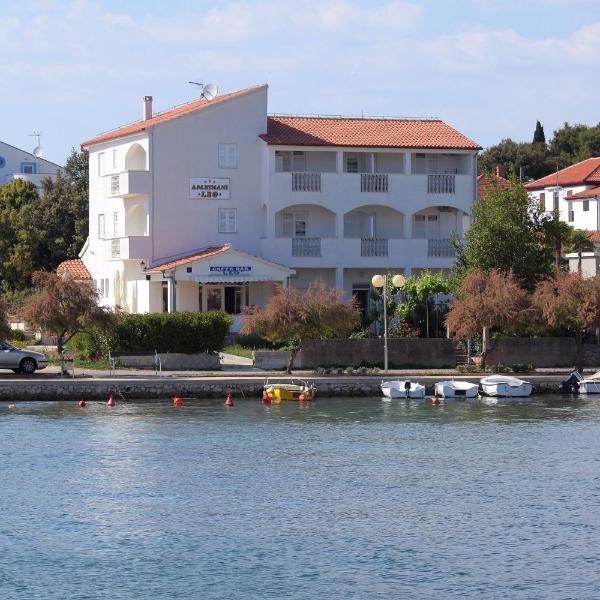 Apartments by the sea Petrcane, Zadar - 6269