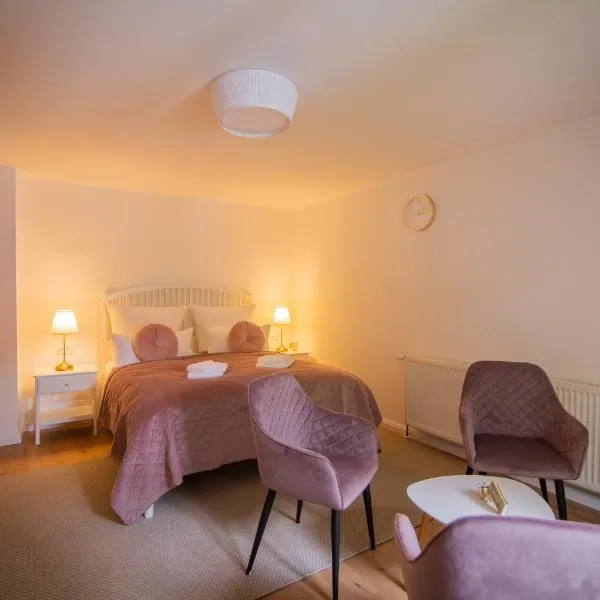 ApartOne Land-Hotel, ξενοδοχείο σε Sebnitz