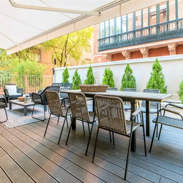 Wishome - Espectacular piso de lujo 360m2 en Madrid, excelente ubicación, muy cerca del Palacio Real, hotell sihtkohas Madrid